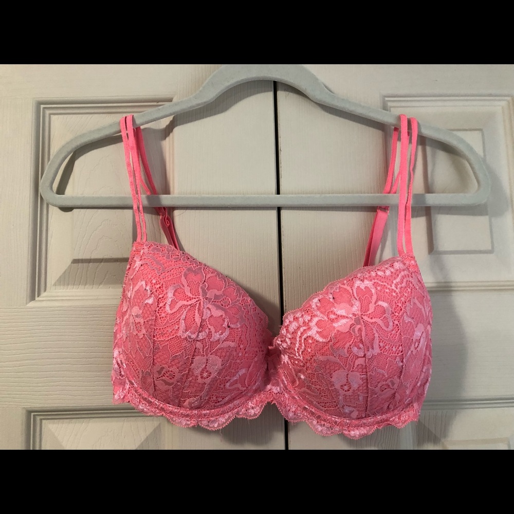 VS Pink lace bra; 34C
